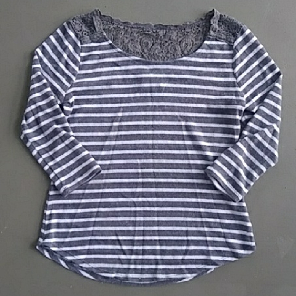 New York & Company Gray Striped Lace Blouse Small